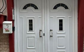 Two Bedroom Apartment In Historical Area